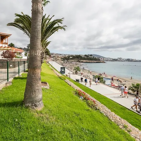 Superior Del Duque Ocean View 2 Bedroom Appartement *