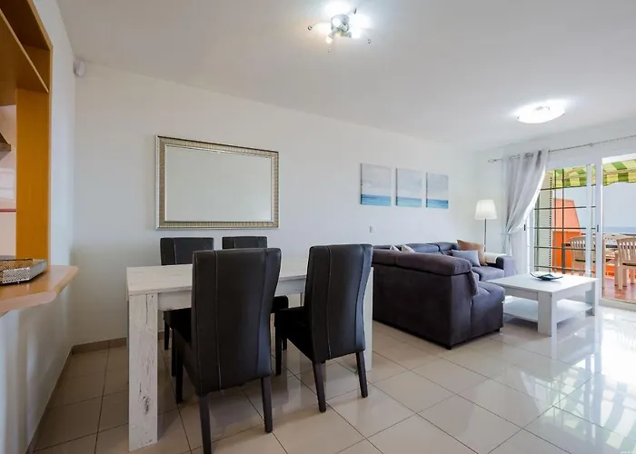 Superior Del Duque Ocean View 2 Bedroom Apartament *